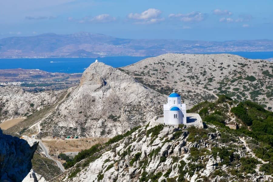 Mount Zas and hiking in Naxos: the Zeus cave, the summit and the trails